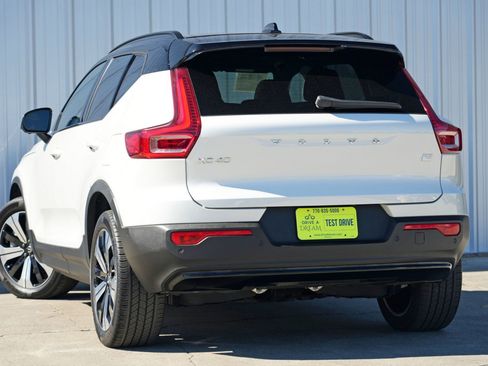 Used 2023 Volvo XC40 Recharge Plus w/ Protection Package Premier image 6