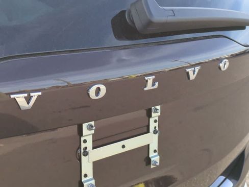 Certified 2026 Volvo XC90 B5 Plus w/ Protection Package Premier AWD/4WD image 4