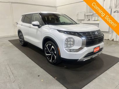 Used 2024 Mitsubishi Outlander SE