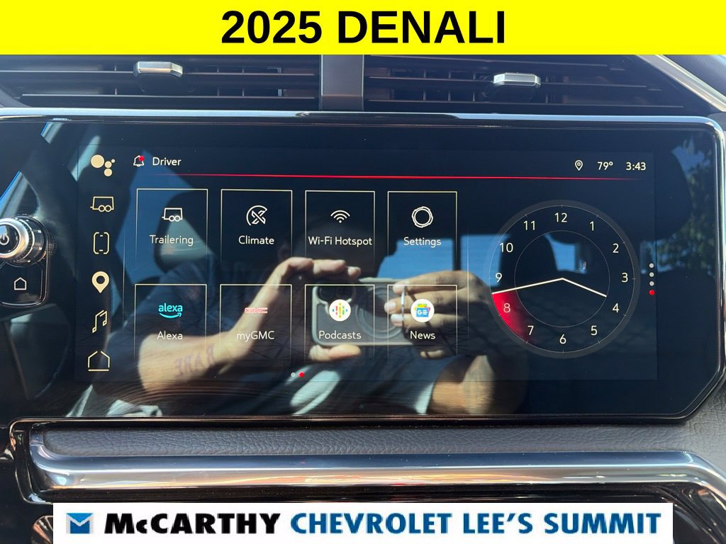 Used 2025 GMC Sierra 3500 Denali AWD/4WD image 6