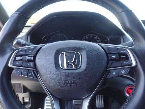 Used 2022 Honda Accord Sport image 17
