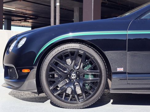 Used 2015 Bentley Continental GT3-R image 6