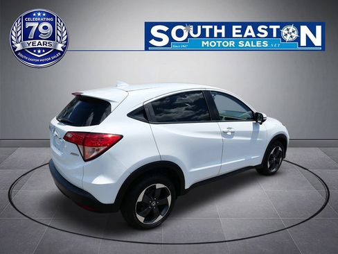 Used 2018 Honda HR-V EX image 7