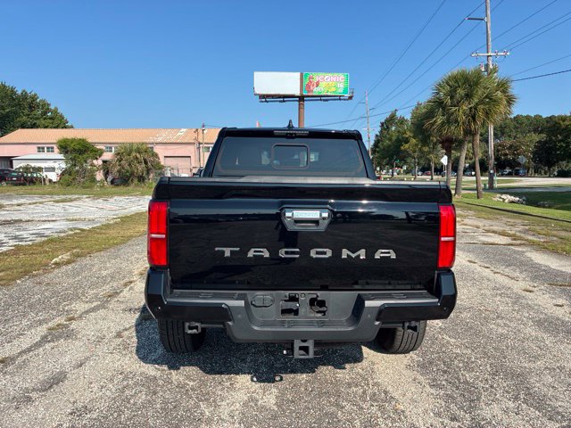 Used 2024 Toyota Tacoma Limited w/ Limited Package (LT) AWD/4WD image 4
