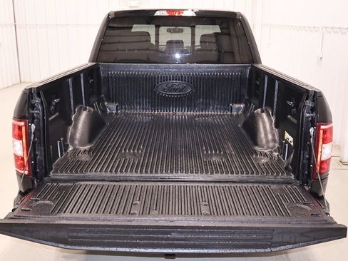 Used 2019 Ford F150 XLT w/ Equipment Group 302A Luxury AWD/4WD image 4