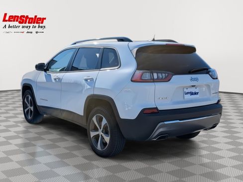 Used 2022 Jeep Cherokee Limited image 3
