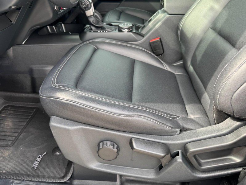 Used 2025 Ford Bronco Badlands AWD/4WD image 26