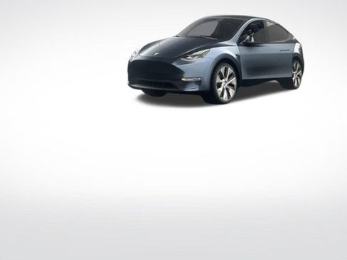 Used 2024 Tesla Model Y Long Range AWD/4WD image 11