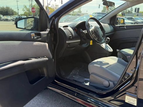Used 2011 Nissan Sentra 2.0 SR w/ Convenience Pkg FWD image 9