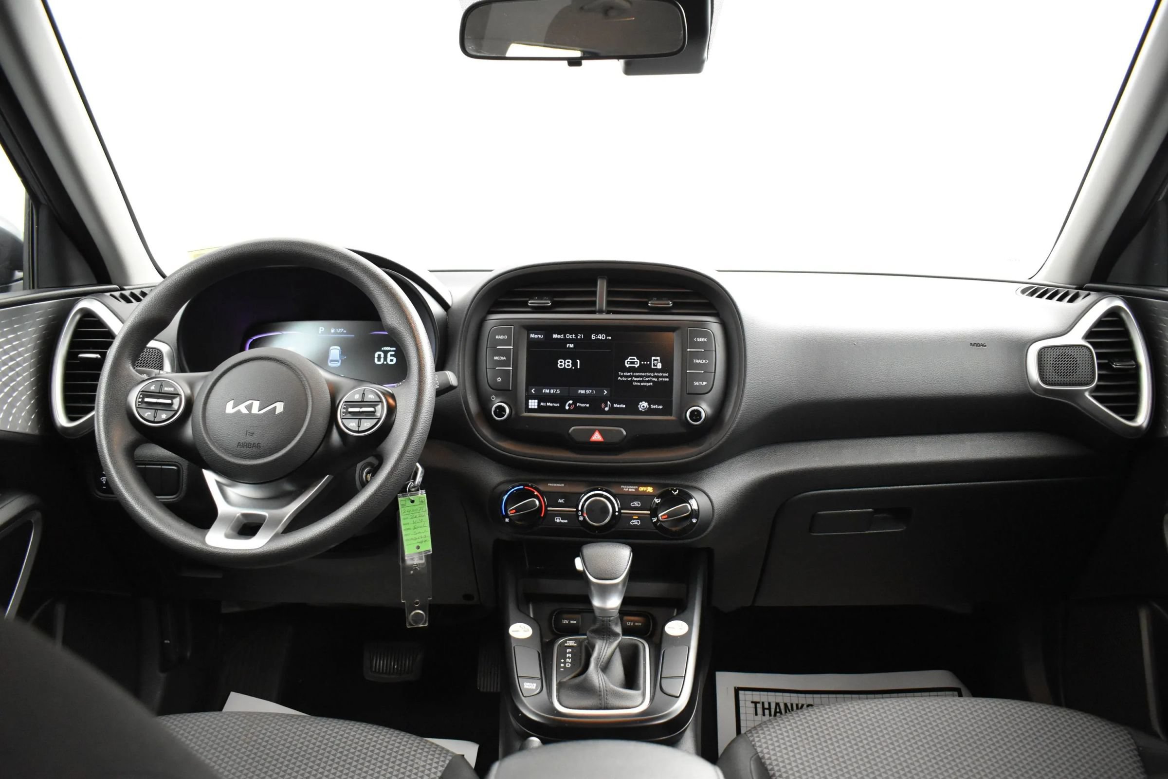 Used 2024 Kia Soul LX w/ LX Technology Package FWD image 19