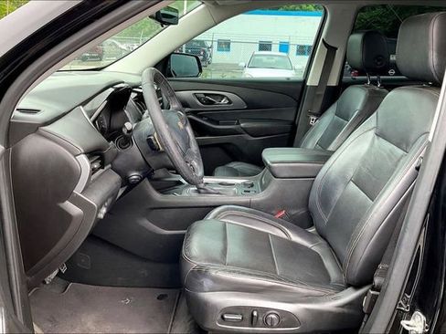 Used 2020 Chevrolet Traverse Premier w/ Redline Edition FWD image 9