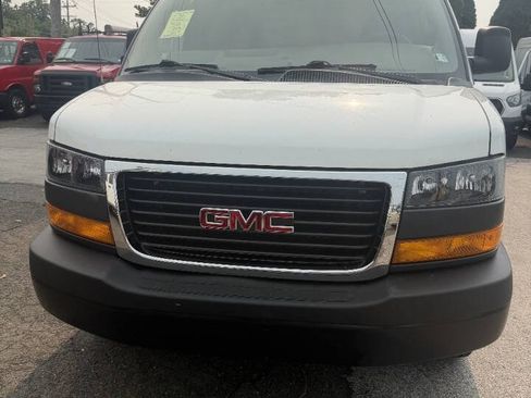 Used 2024 GMC Savana 2500 w/ Driver Convenience Package RWD image 12