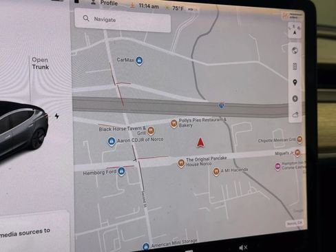 Used 2018 Tesla Model 3 Long Range AWD/4WD image 15