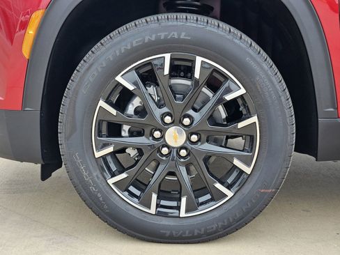 New 2026 Chevrolet Traverse LT w/ Sun and Wheel Package FWD image 13