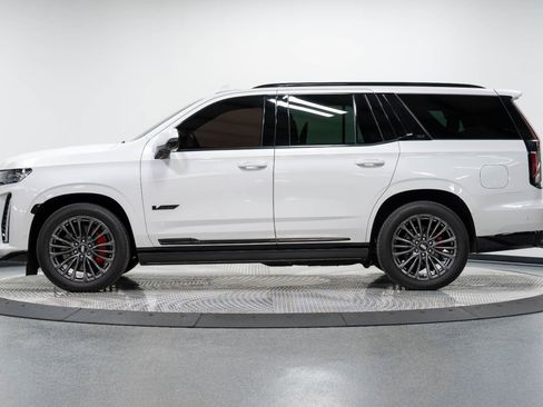 Used 2023 Cadillac Escalade V image 8