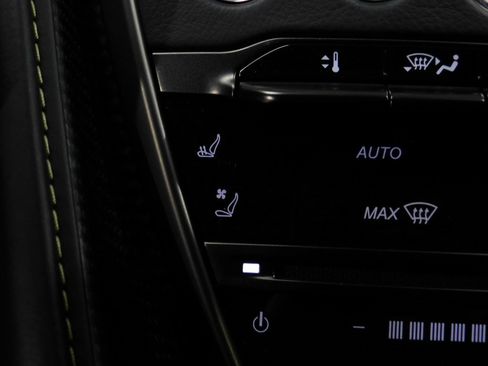 Used 2020 Aston Martin DB11 AMR image 60