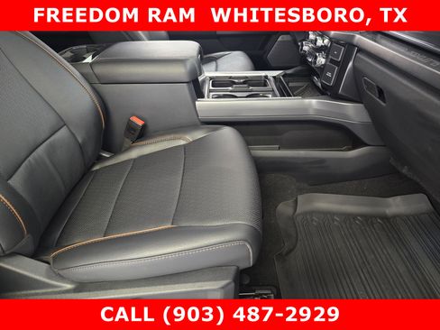 Used 2025 Ford F350 Lariat w/ Chrome Package image 9