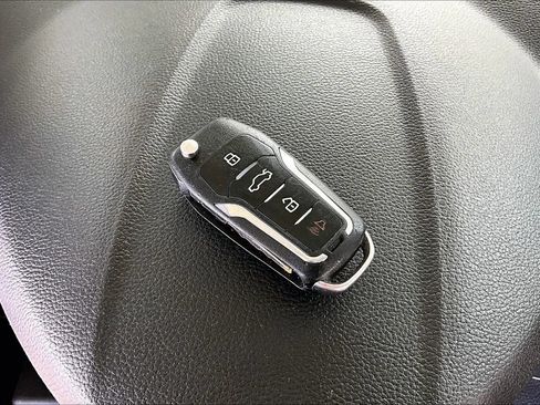 Used 2018 Ford Escape SEL FWD image 31