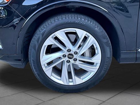 Certified 2022 Audi Q7 3.0T Premium Plus w/ Premium Plus Package AWD/4WD image 11