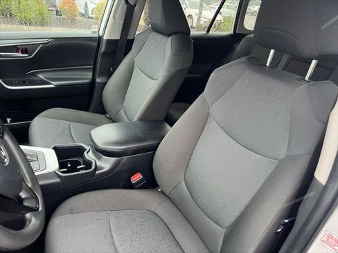 Certified 2025 Toyota RAV4 XLE AWD/4WD image 14