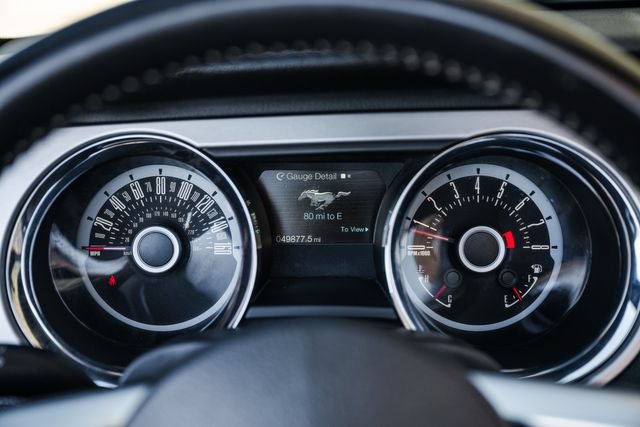 Used 2013 Ford Mustang Premium RWD image 6