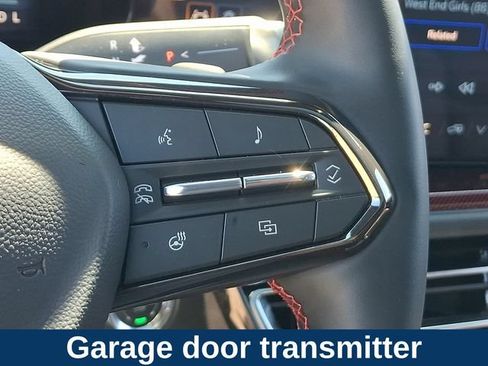 Used 2026 Chevrolet Traverse RS w/ LPO, Floor Liner Package AWD/4WD image 8