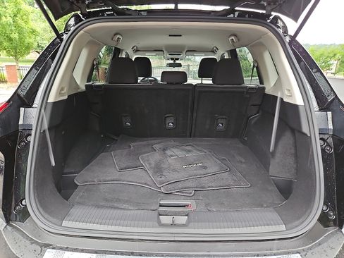 Certified 2023 Nissan Rogue SV AWD/4WD image 28