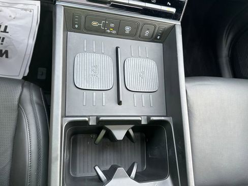 Certified 2025 Hyundai Santa Fe Calligraphy image 17