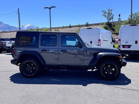 Used 2023 Jeep Wrangler Unlimited w/ Cold Weather Group AWD/4WD image 6