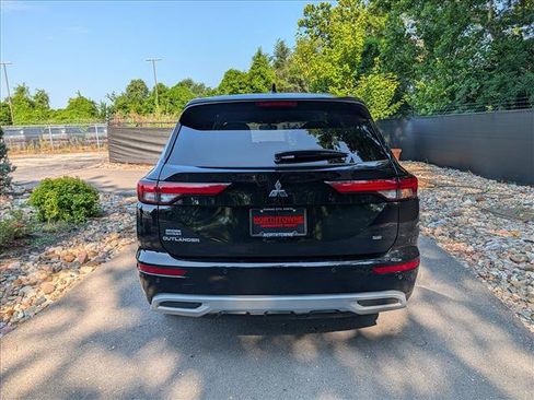 Used 2024 Mitsubishi Outlander SE FWD image 4
