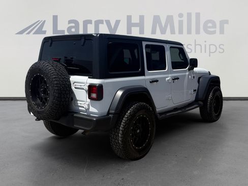 Used 2024 Jeep Wrangler Unlimited Sport AWD/4WD image 5