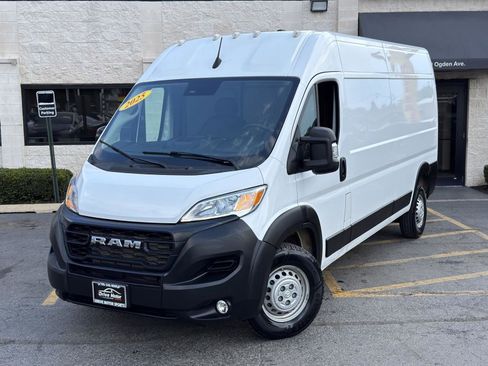 Used 2025 RAM ProMaster 2500 w/ Convenience Group FWD image 4