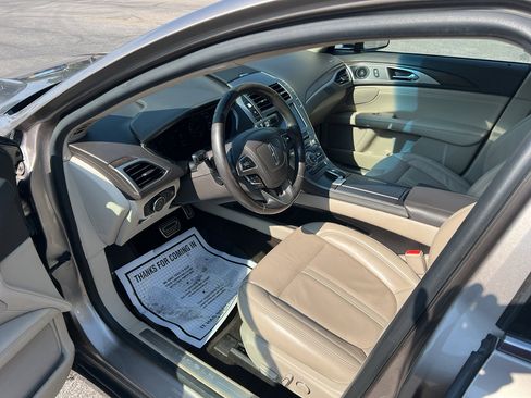 Used 2019 Lincoln MKZ Reserve w/ Reserve Plus Package image 18