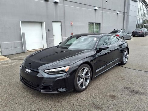 Used 2023 Audi e-tron GT Premium Plus image 5