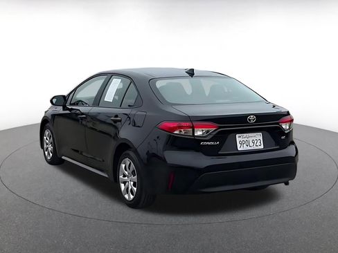 Used 2025 Toyota Corolla LE image 12