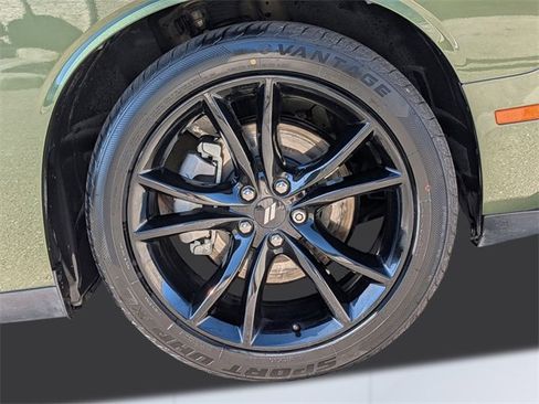 Used 2018 Dodge Challenger SXT Plus image 11