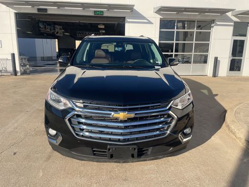 Used 2018 Chevrolet Traverse High Country image 2
