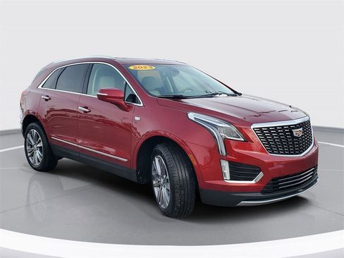 Used 2023 Cadillac XT5 Premium Luxury w/ LPO, Floor Liner Package image 2