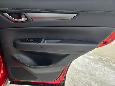 New 2025 MAZDA CX-5 AWD 2.5 S w/ Preferred Package image 10