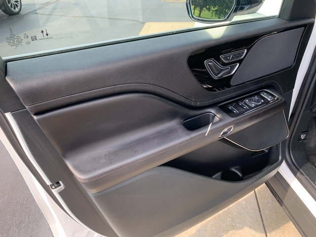 Certified 2024 Lincoln Aviator AWD w/ Premium Package image 23