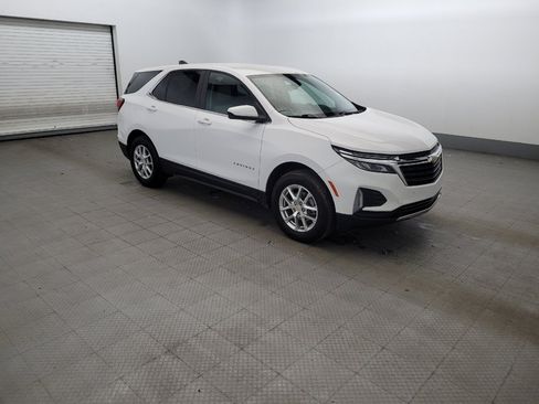 Used 2023 Chevrolet Equinox LT w/ Driver Convenience Package AWD/4WD image 11