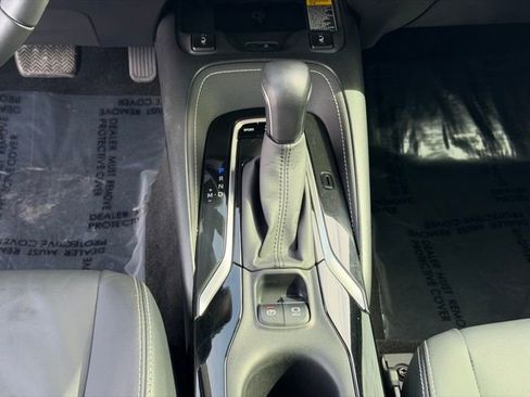Certified 2021 Toyota Corolla XSE w/ XSE Preferred Package FWD image 17