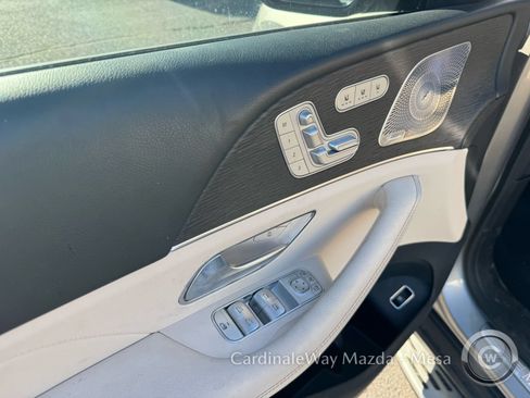 Used 2021 Mercedes-Benz GLS 450 4MATIC image 9