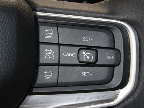 Used 2024 Jeep Wagoneer Series III image 24