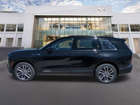 New 2026 Cadillac Vistiq Sport w/ LPO, Floor Liner Package AWD/4WD image 5