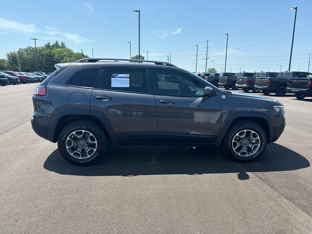 Used 2020 Jeep Cherokee Trailhawk w/ Cold Weather Group AWD/4WD image 6