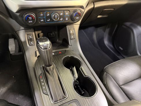 Used 2019 GMC Acadia SLT image 20