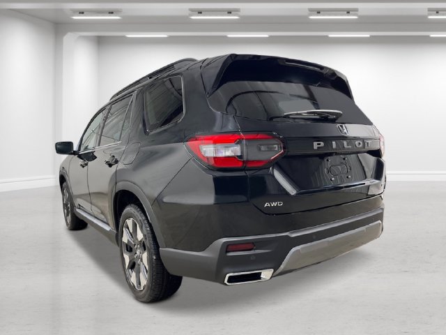 New 2026 Honda Pilot Touring image 5