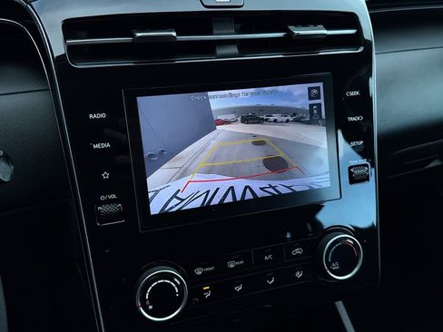 Used 2023 Hyundai Tucson SE image 7