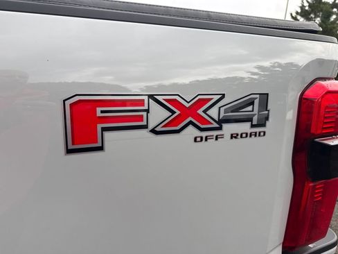Used 2025 Ford F250 XL w/ STX Appearance Package AWD/4WD image 10